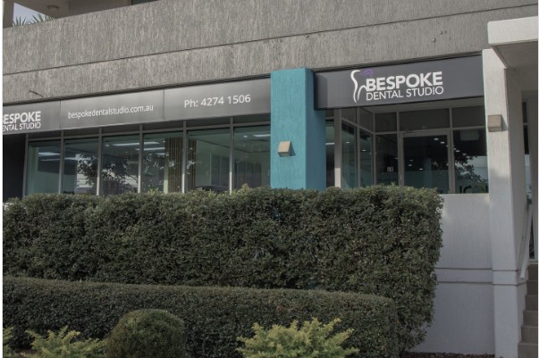 what services does a dental clinic offer